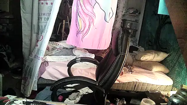 Ombeline1 online show from February 2025 11:08:02 AM