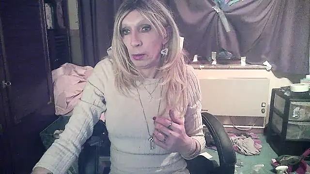 Ombeline1 online show from March 2025 04:13:01 AM