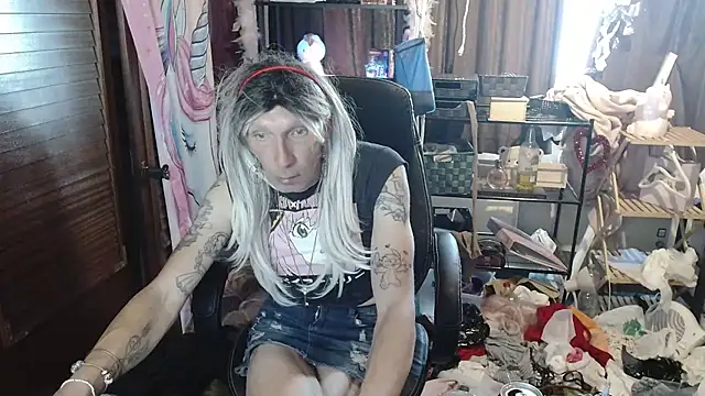 Ombeline1 online show from September 2025 04:06:02 PM