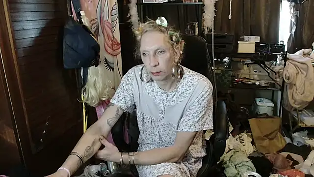 Ombeline1 online show from November 2025 08:06:01 AM