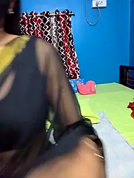 Triha 18 online show from November 2025 03:45:02 PM