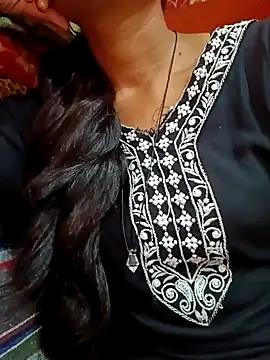 Mangla Bhabhi online show from November 2025 03:08:02 AM