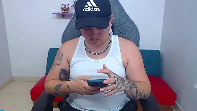 isabeautyx19 online show from January 2025 01:27:01 PM