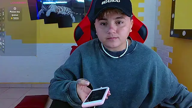 isabeautyx19 online show from March 2025 04:27:02 AM