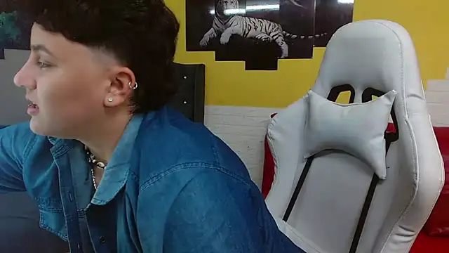 isabeautyx19 online show from April 2026 02:16:02 AM