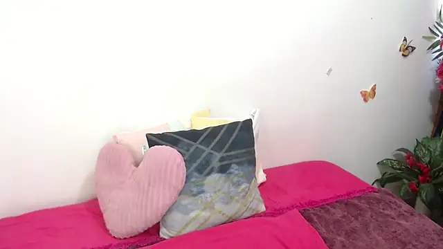 Snapshot of Janeth_Sweet chatting on January 2025 07:03:01 PM Janeth Sweet online show from January 2025 07:03:01 PM