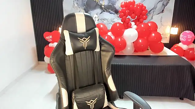 Snapshot of Ivy_16 chatting on February 2025 12:01:02 PM Ivy 16 online show from February 2025 12:01:02 PM