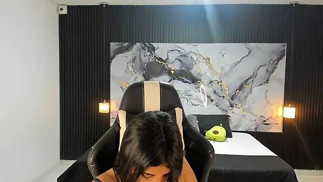 Snapshot of Ivy_16 chatting on September 2025 11:54:02 AM Ivy 16 online show from September 2025 11:54:02 AM