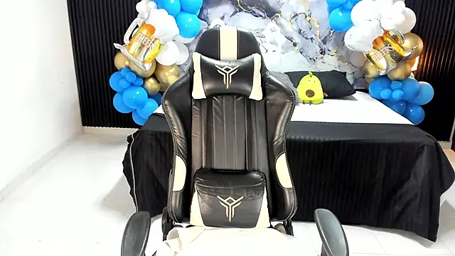 Snapshot of Ivy_16 chatting on October 2025 11:52:01 AM Ivy 16 online show from October 2025 11:52:01 AM