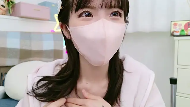 -minami- online show from January 2025 06:56:02 AM