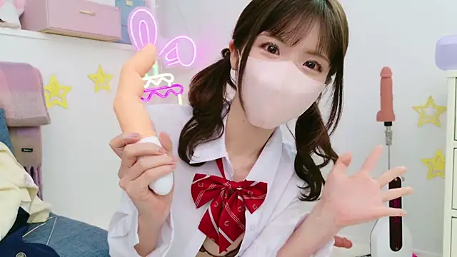 -minami- online show from February 2025 06:48:01 AM