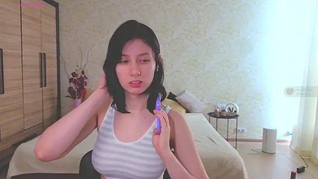 JulisSweet online show from September 2025 07:02:01 AM