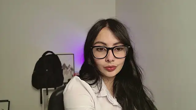 lalawhitte online show from July 2026 12:52:02 AM