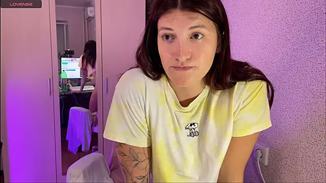 Katrin  kiss online show from September 2025 09:36:02 PM