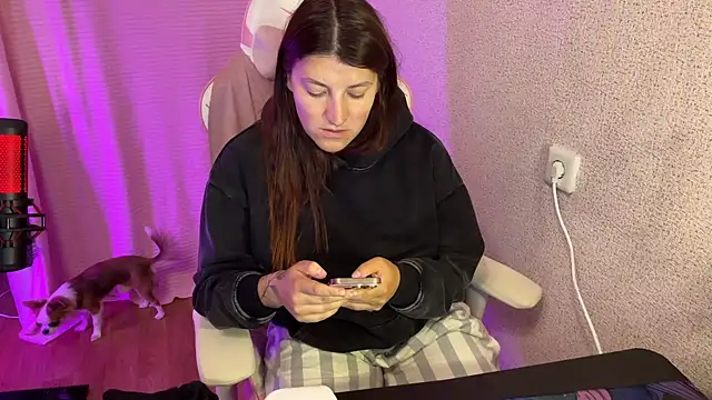 Katrin  kiss online show from October 2025 03:56:02 PM