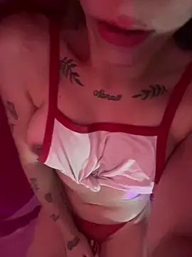 Snapshot of melisabunnny chatting on March 2025 02:24:02 AM melisabunnny online show from March 2025 02:24:02 AM