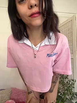 Snapshot of melisabunnny chatting on September 2025 12:20:01 PM melisabunnny online show from September 2025 12:20:01 PM