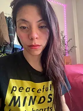 Snapshot of melisabunnny chatting on November 2025 12:49:02 PM melisabunnny online show from November 2025 12:49:02 PM