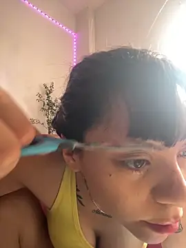 Snapshot of melisabunnny chatting on November 2025 12:05:02 PM melisabunnny online show from November 2025 12:05:02 PM