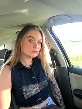 Goldloeckchen159 online show from March 2025 03:40:01 PM