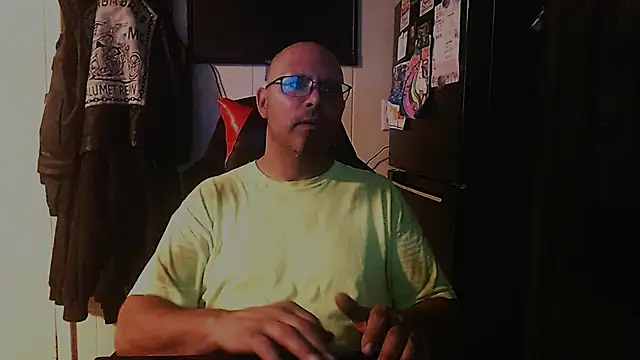 KrazyLegz online show from September 2025 09:27:02 PM