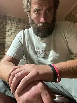 bigJohnson223 online show from October 2025 04:52:01 AM