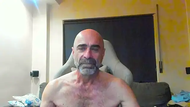 Bicopflirt online show from May 2026 11:43:02 PM