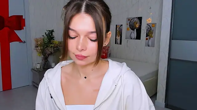 ContinentOfTranquility online show from February 2025 04:04:01 AM