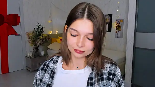 ContinentOfTranquility online show from February 2025 05:10:01 AM