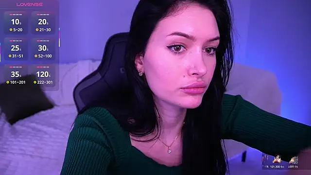 Snapshot of MilaSecrett chatting on November 2025 02:19:01 PM MilaSecrett online show from November 2025 02:19:01 PM