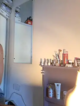 Snapshot of gala2 chatting on February 2026 10:06:01 PM gala2 online show from February 2026 10:06:01 PM