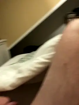 LivingLegend1978 online show from December 2025 11:10:01 PM