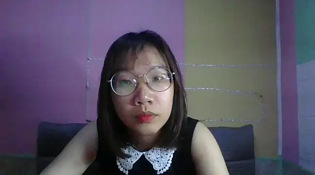 Snapshot of Nanoko chatting on December 2024 11:29:02 AM Nanoko online show from December 2024 11:29:02 AM