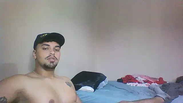 Xcumshot33 online show from November 2025 05:18:01 PM