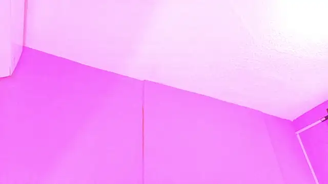 LoveQueen2 online show from April 2026 12:21:01 PM