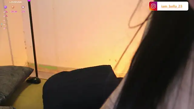 yourtoybella online show from March 2025 10:36:02 PM