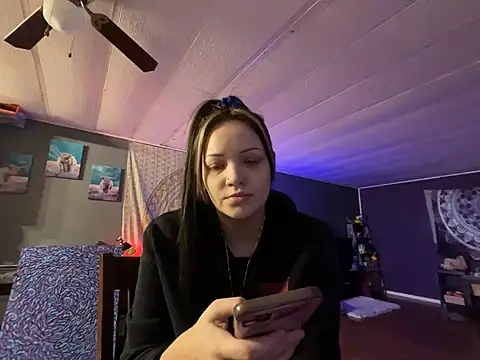 skinwalkingzombie online show from December 2024 04:31:01 PM