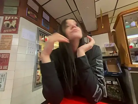 skinwalkingzombie online show from February 2025 04:26:02 AM