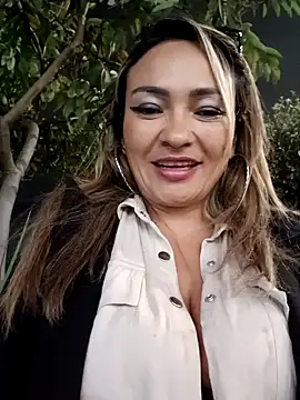 Afroditecash online show from January 2025 12:01:01 AM