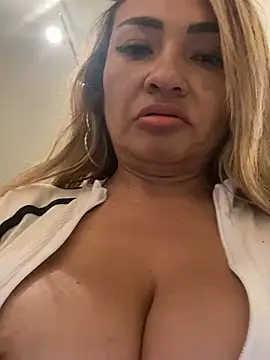 Afroditecash online show from February 2025 06:53:01 PM