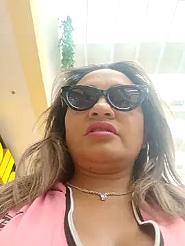 Afroditecash online show from November 2025 04:28:01 PM