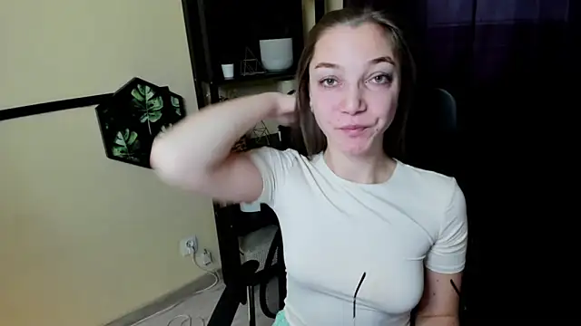 EmillyPlay online show from February 2025 06:51:02 AM