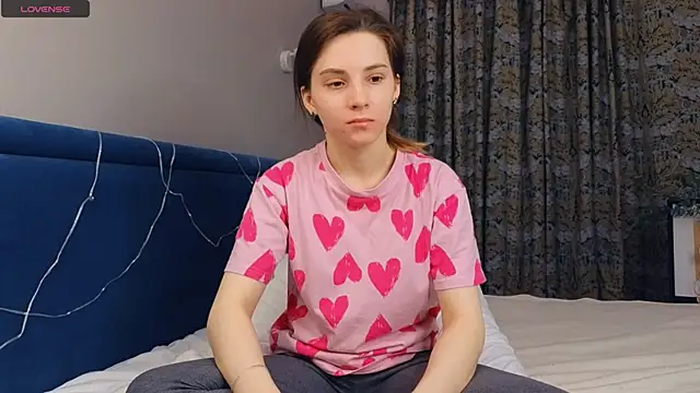 DonnaBurkee online show from March 2025 04:14:02 PM