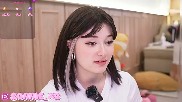 Snapshot of Sonnie_ chatting on January 2025 05:48:01 PM Sonnie online show from January 2025 05:48:01 PM