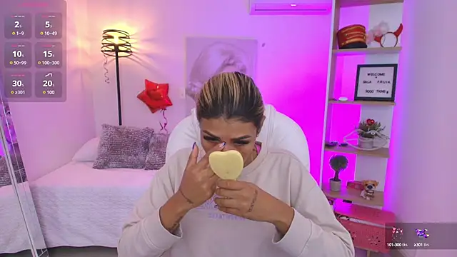 SALOOMEE   online show from March 2025 10:56:02 AM