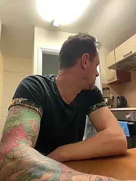 Yourhotboy 42 online show from March 2025 06:44:01 PM