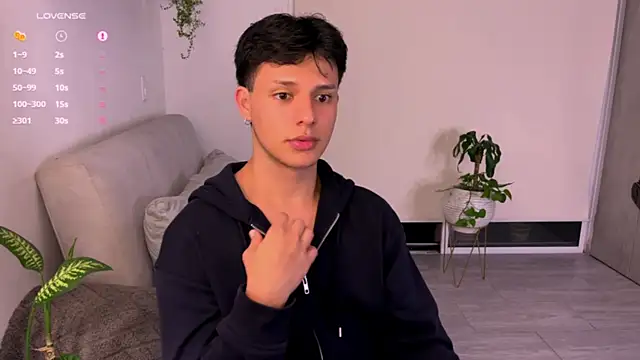 Snapshot of Alexxblue chatting on October 2025 02:55:01 AM Alexxblue online show from October 2025 02:55:01 AM