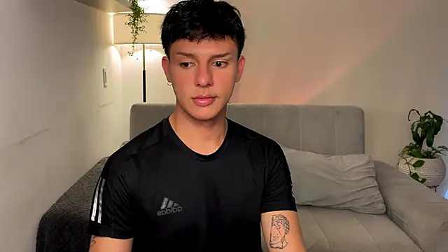 Snapshot of Alexxblue chatting on November 2025 09:36:01 PM Alexxblue online show from November 2025 09:36:01 PM