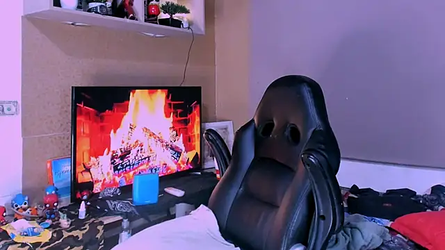 naugthy dominant online show from December 2024 04:12:01 AM