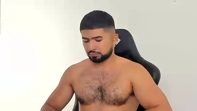 ethaanjones online show from December 2024 07:57:01 PM